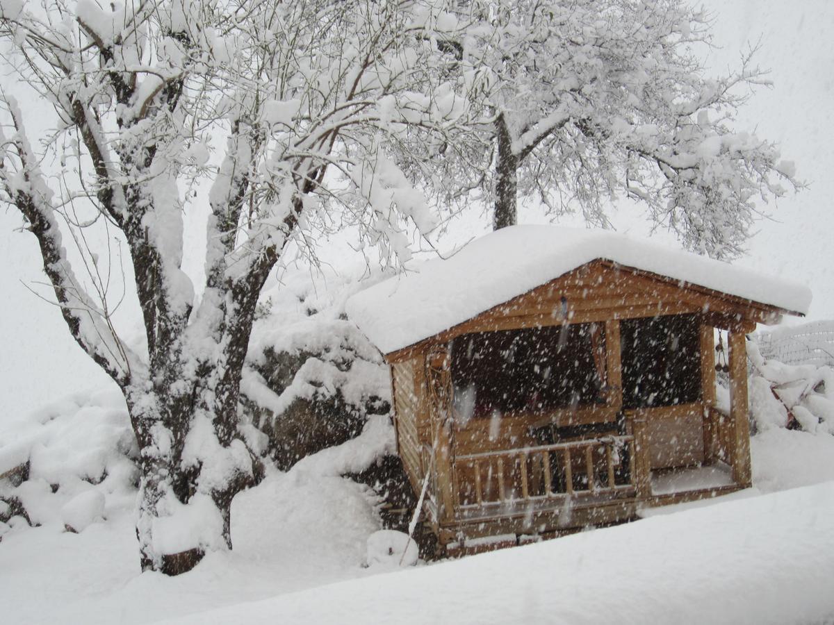 Levandes Houses Kalavryta Bagian luar foto