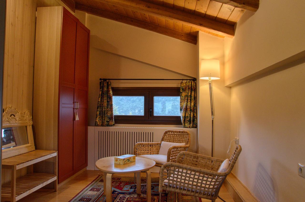 Levandes Houses Kalavryta Bagian luar foto