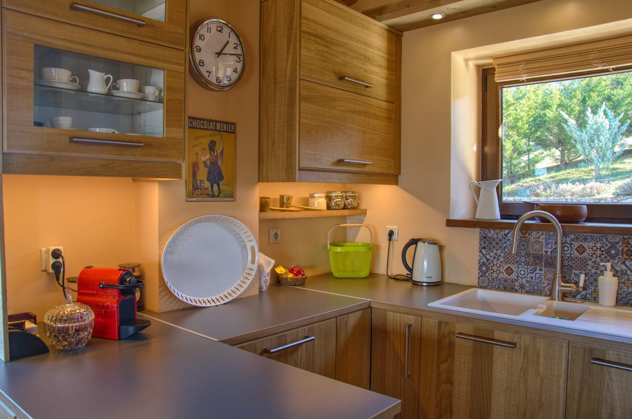 Levandes Houses Kalavryta Bagian luar foto