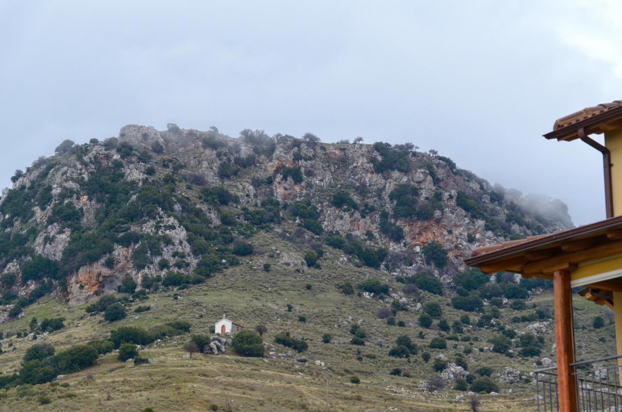 Levandes Houses Kalavryta Bagian luar foto